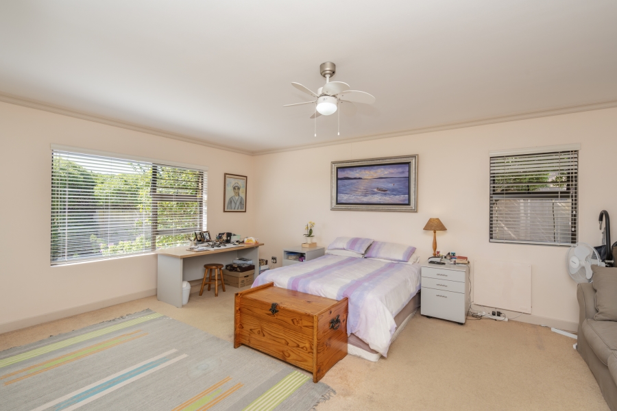 4 Bedroom Property for Sale in Myburgh Park Western Cape